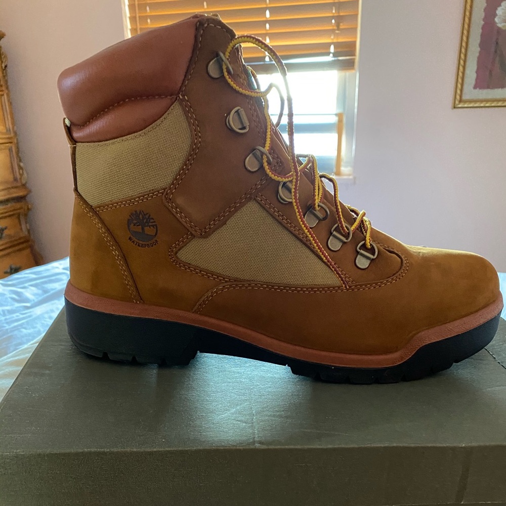 Timberlands Men’s 6-inch waterproof field boots
